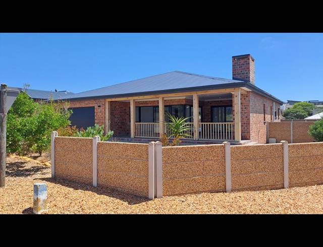 3 BEDROOM HOUSE FOR SALE IN STILBAAI-WES